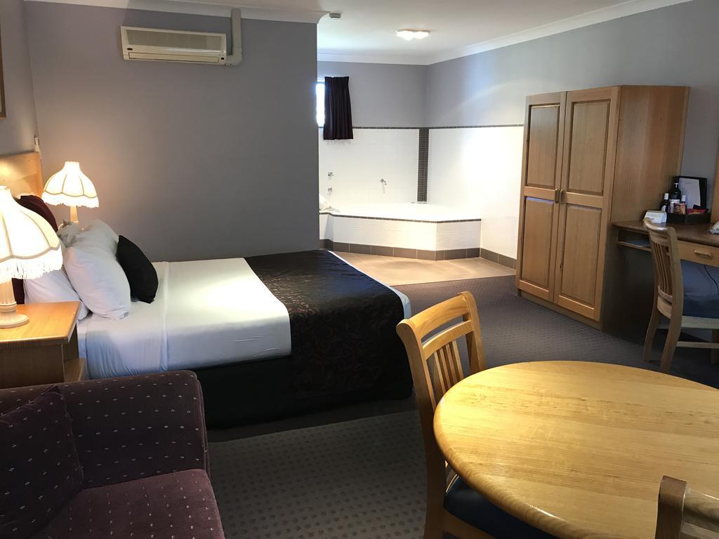 Sunseeker Motor Inn Батманс-Бэй Экстерьер фото